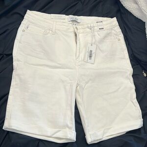 NWT - JUDY BLUE BRAND CAPRIS